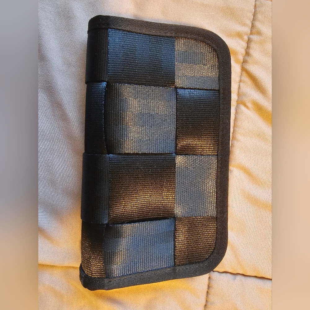 Harveys Seatbelt Black Classic Wallet
